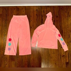 Pink Hoodie & Pants Set Smiley Patches Girls 2-piece lounge set size 7 very soft